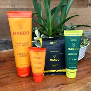 Mando bundle Bourbon Leather 8.5 oz and 1.5 oz Mt Fuji deodorant wipes 15 Ct nib